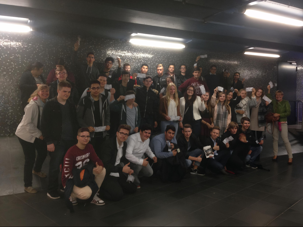 Klassen 10aR und 10bR beim Ausflug