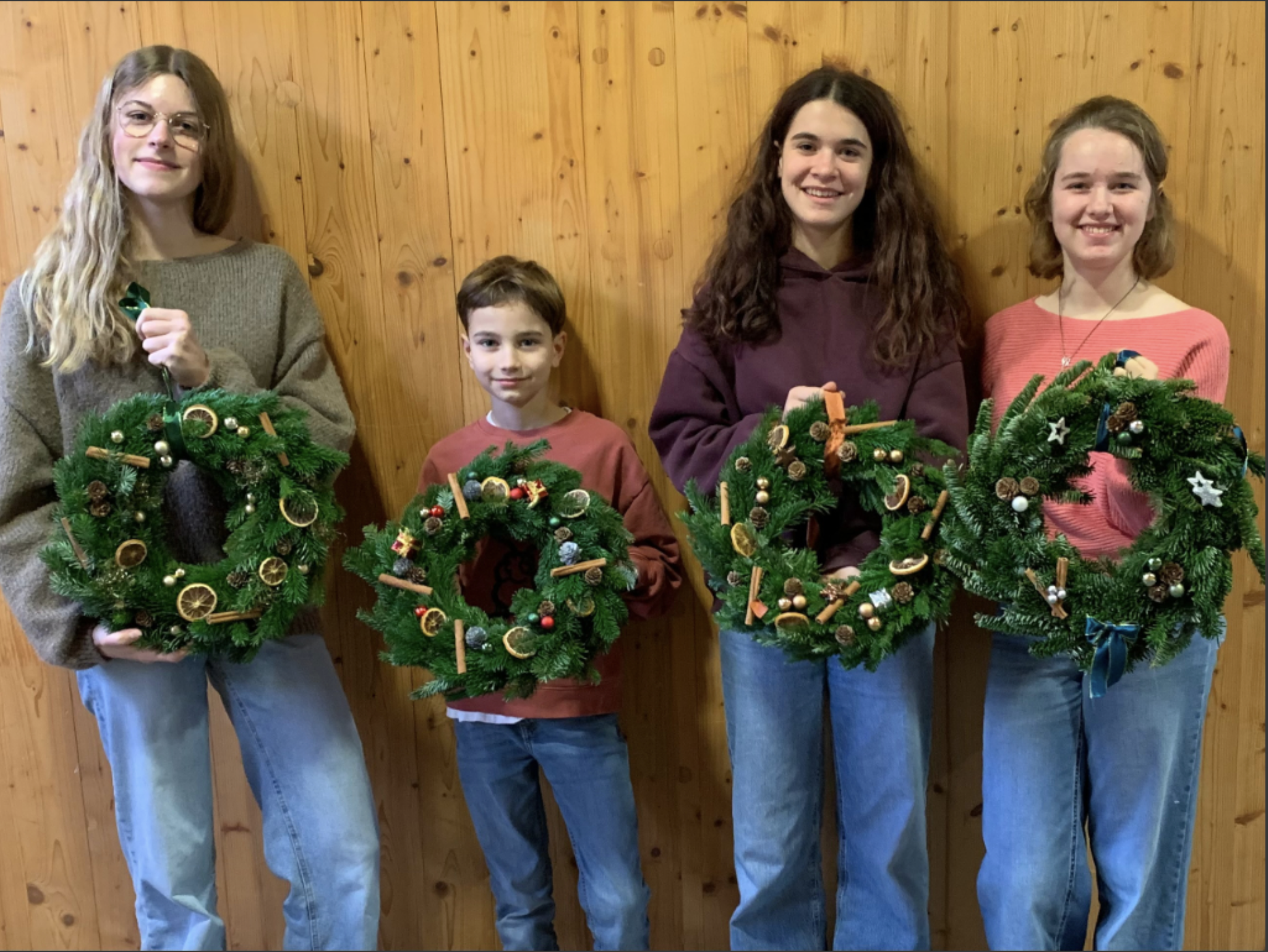 Weihnachtskränzebasteln